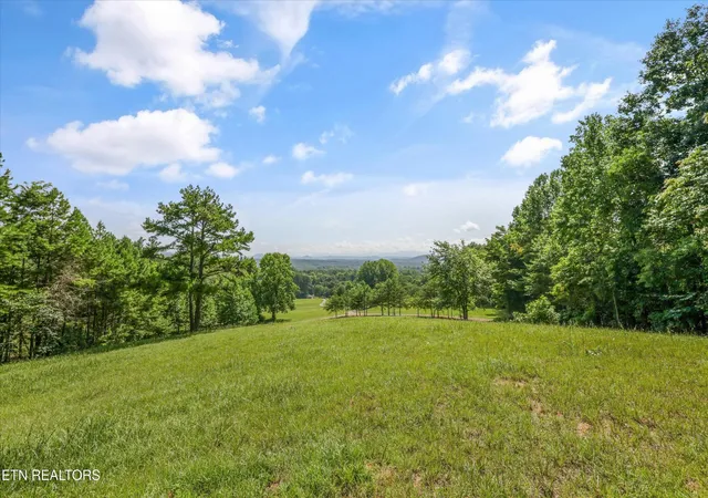 Photo 3 of House for sale at 2395 Mecca Pike, Englewood, TN 37329 | MLS# 3546589 | Listing updated on 2026-10-07