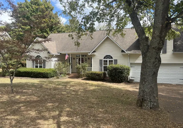 Photo 1 of Single family home for sale at 2006 Spring Meadow Cir, Spring Hill, TN 37174 | MLS# 3546633 | Listing updated on 2026-10-09