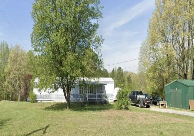 Photo 1 of Manufactured home for sale at 2540 Hurricane Loop, Tennessee Ridge, TN 37178 | MLS# 3546685 | Listing updated on 2026-09-21