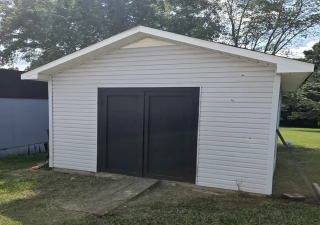 Photo 2 of Manufactured home for sale at 2540 Hurricane Loop, Tennessee Ridge, TN 37178 | MLS# 3546685 | Listing updated on 2026-09-21
