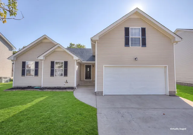Photo 1 of Single family home for sale at 3697 S Naples Ct, Clarksville, TN 37040 | MLS# 3611056 | Listing updated on 2026-10-09