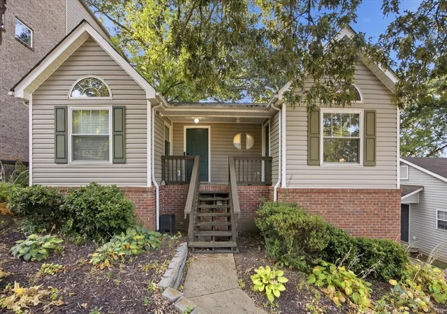 Multi family home for sale at 112 E Manning St, Chattanooga, TN 37405 | MLS# 3546714