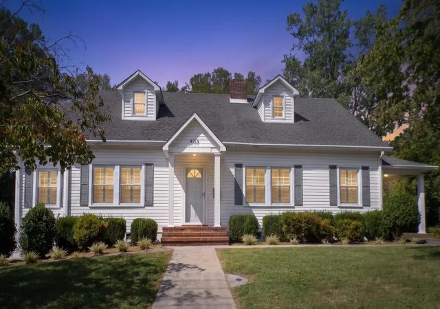 Photo 1 of Single family home for sale at 408 W Main St, Smithville, TN 37166 | MLS# 3547053 | Listing updated on 2026-10-06