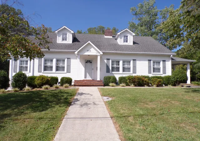 Photo 2 of Single family home for sale at 408 W Main St, Smithville, TN 37166 | MLS# 3547053 | Listing updated on 2026-10-06