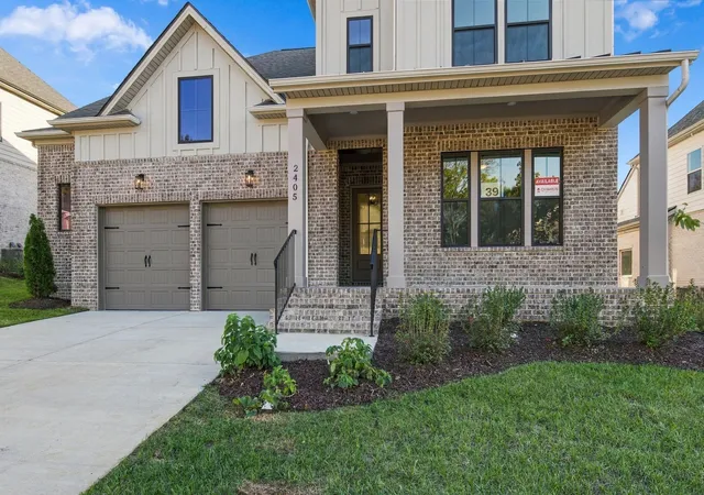 Photo 3 of Single family home for sale at 2405 Nolan Dr, Franklin, TN 37064 | MLS# 3546723 | Listing updated on 2026-10-11