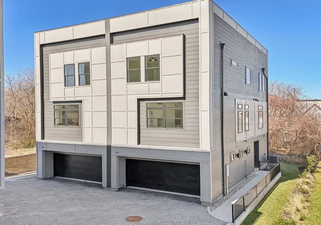 House for sale at 107 East 9th St #C6, Columbia, TN 38401 | MLS# 3547014 | Listing updated on 2026-09-14
