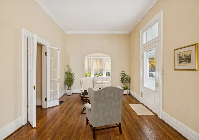 Photo 4 of Single family home for sale at 215 4th Avenue S, Franklin, TN 37064 | MLS# 3592094 | Listing updated on 2026-09-15