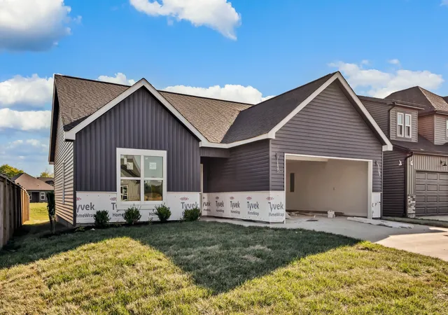 Photo 2 of Single family home for sale at 535 Ayden Ln, Clarksville, TN 37042 | MLS# 3548054 | Listing updated on 2026-10-08