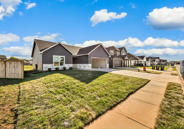Photo 3 of Single family home for sale at 535 Ayden Ln, Clarksville, TN 37042 | MLS# 3548054 | Listing updated on 2026-10-08