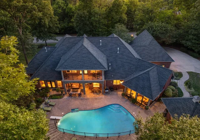 Photo 2 of Single family home for sale at 8857 Forest Crk Ln, Ooltewah, TN 37363 | MLS# 3546798 | Listing updated on 2026-09-25