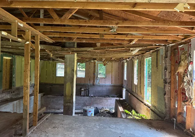 Photo 2 of Sale Pending at 121 Rogers Dr, Lenoir City, TN 37771 | MLS# 3546834 | Listing updated on 2026-09-14