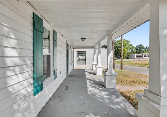 Photo 2 of Single family home for sale at 100 Keeton Ave, Old Hickory, TN 37138 | MLS# 3597244 | Listing updated on 2026-09-23