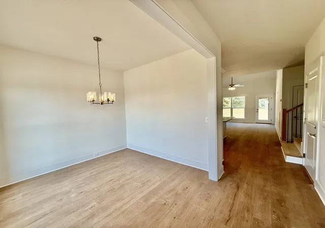 Photo 2 of Single family home for sale at 1439 Unionville Deason Rd, Shelbyville, TN 37160 | MLS# 3546916 | Listing updated on 2026-09-12