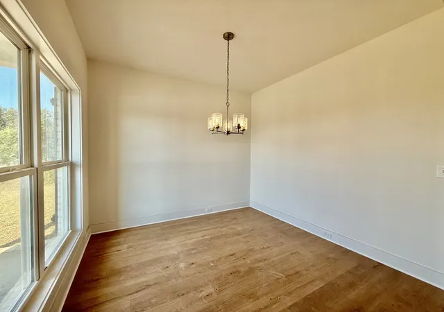 Photo 3 of Single family home for sale at 1439 Unionville Deason Rd, Shelbyville, TN 37160 | MLS# 3546916 | Listing updated on 2026-10-06