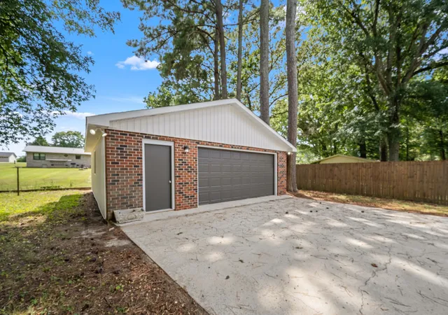 Photo 2 of Single family home for sale at 335 Myers Rd, Winchester, TN 37398 | MLS# 3547794 | Listing updated on 2026-09-14
