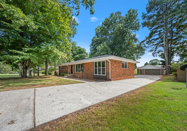 Photo 3 of Single family home for sale at 335 Myers Rd, Winchester, TN 37398 | MLS# 3547794 | Listing updated on 2026-09-14