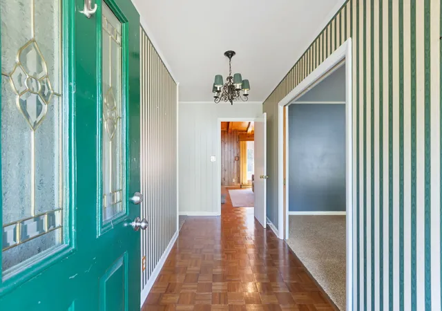 Photo 1 of Single family home for sale at 212 Pineview St, Shelbyville, TN 37160 | MLS# 3620715 | Listing updated on 2026-10-29