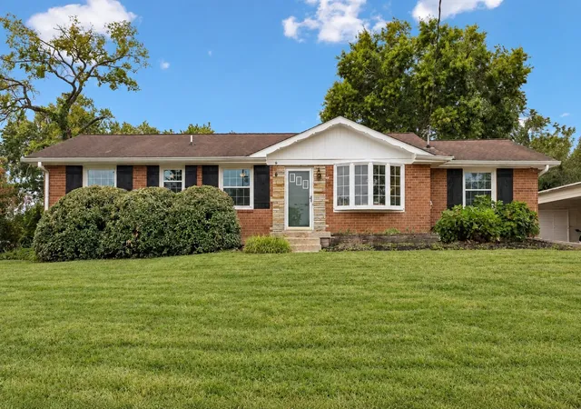 Photo 1 of Single family home for sale at 1996 Upland Dr, Nashville, TN 37216 | MLS# 3598322 | Listing updated on 2026-09-26