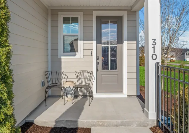 Photo 3 of Single family home for sale at 310 Mammoth Tr, Smyrna, TN 37167 | MLS# 3546976 | Listing updated on 2026-09-26