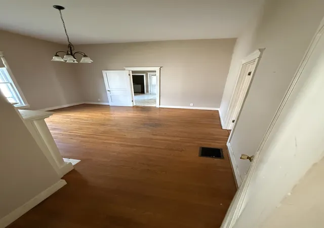 Photo 2 of Single family home for sale at 210 N Oak St, Springfield, TN 37172 | MLS# 3547015 | Listing updated on 2026-09-12
