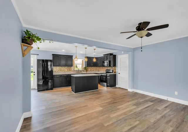 Photo 4 of Single family home for sale at 1222 Glenwood Dr, Cookeville, TN 38501 | MLS# 3547034 | Listing updated on 2026-09-17