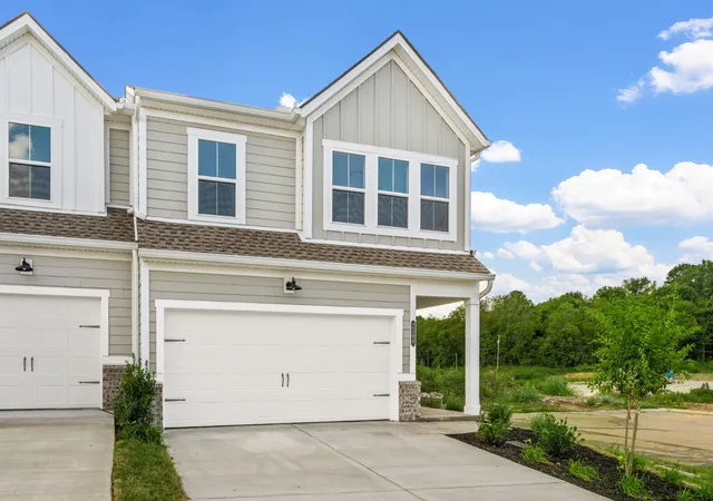 Photo 2 of Townhouse for sale at 2312 Juneau Ln, Columbia, TN 38401 | MLS# 3547066 | Listing updated on 2026-09-12