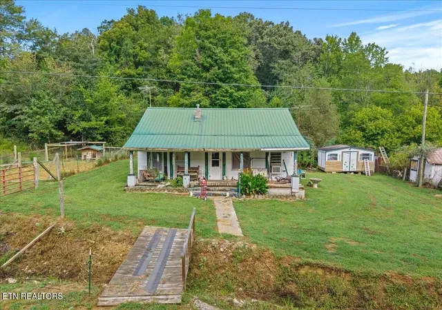 Photo 2 of Single family home for sale at 558 County Rd 130, Athens, TN 37303 | MLS# 3547070 | Listing updated on 2026-09-13