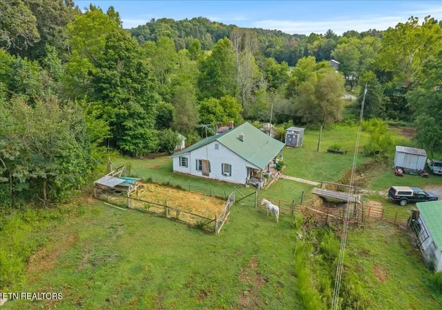 Photo 4 of Single family home for sale at 558 County Rd 130, Athens, TN 37303 | MLS# 3547070 | Listing updated on 2026-09-13