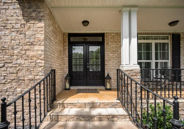Photo 3 of Single family home for sale at 1938 Cliffview Ct, Murfreesboro, TN 37128 | MLS# 3547142 | Listing updated on 2026-10-07