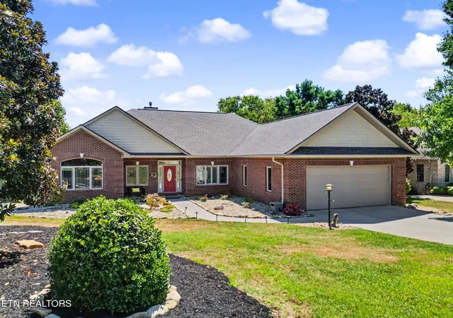 Photo 1 of Single family home for sale at 119 Nunnehi Tr, Vonore, TN 37885 | MLS# 3604100 | Listing updated on 2026-10-05