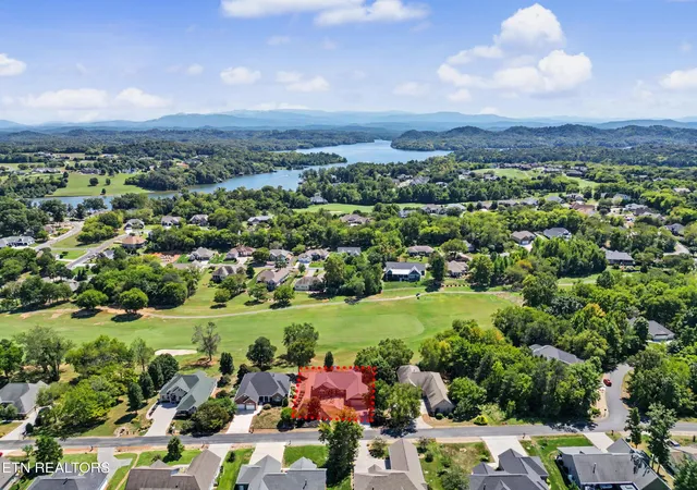 Photo 2 of Single family home for sale at 119 Nunnehi Tr, Vonore, TN 37885 | MLS# 3604100 | Listing updated on 2026-10-05
