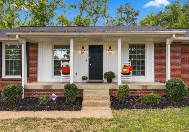 Photo 2 of Single family home for sale at 721 Lambert Dr, Nashville, TN 37220 | MLS# 3547202 | Listing updated on 2026-09-14