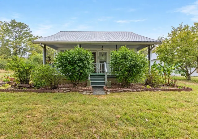 Photo 1 of Single family home for sale at 2174 Tinnin Rd, Goodlettsville, TN 37072 | MLS# 3547102 | Listing updated on 2026-09-14