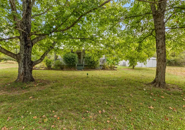 Photo 3 of Single family home for sale at 2174 Tinnin Rd, Goodlettsville, TN 37072 | MLS# 3547102 | Listing updated on 2026-09-14
