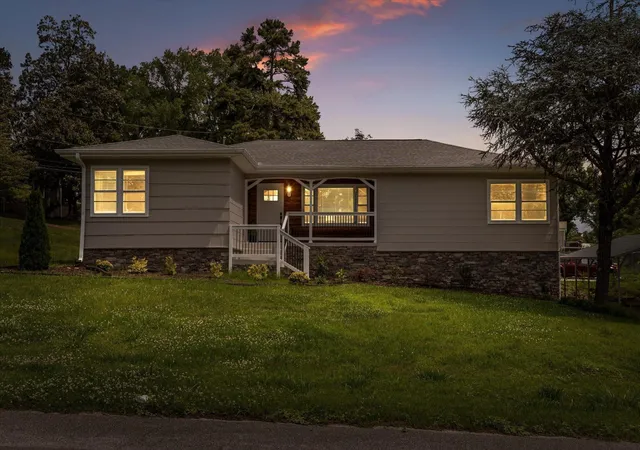 Photo 1 of Single family home for sale at 3423 Missionaire Ave, Chattanooga, TN 37412 | MLS# 3547097 | Listing updated on 2026-09-12