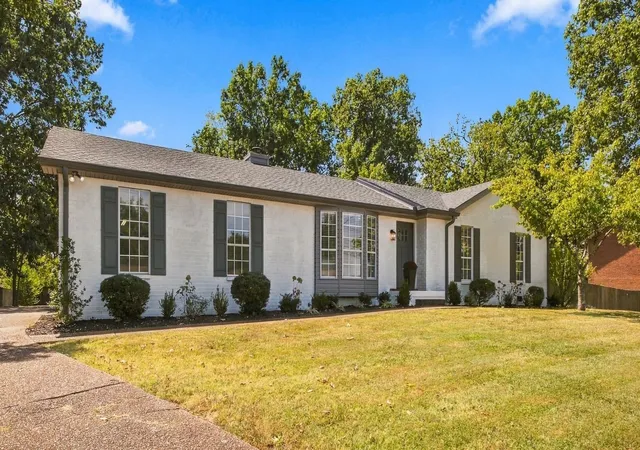 Single family home for sale at 137 Luna Ln, Hendersonville, TN 37075 | MLS# 3547726