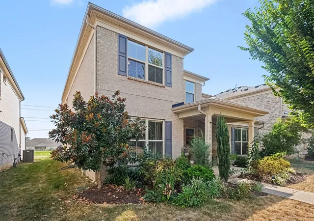 Photo 2 of Single family home for sale at 1110 Carlisle Pl, Mount Juliet, TN 37122 | MLS# 3592683 | Listing updated on 2026-09-18