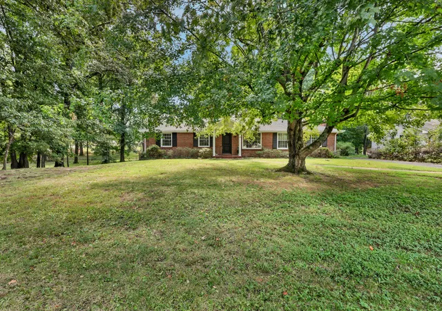 Photo 2 of Single family home for sale at 2097 Post Rd, Clarksville, TN 37043 | MLS# 3547771 | Listing updated on 2026-09-13
