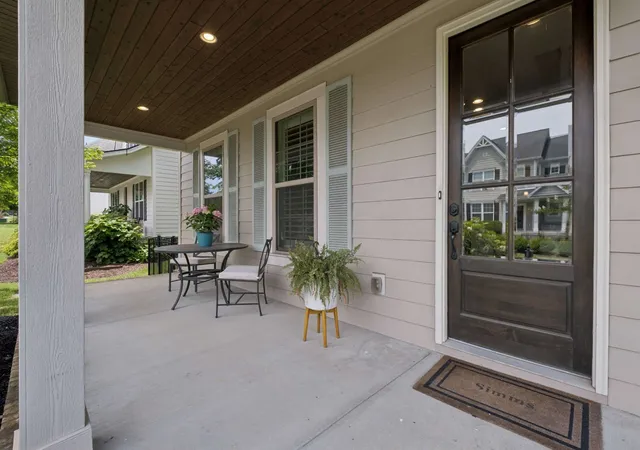 Photo 3 of Single family home for sale at 2005 Firtree Way, Thompsons Station, TN 37179 | MLS# 3593805 | Listing updated on 2026-10-26