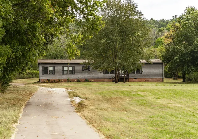 Photo 1 of Manufactured home for sale at 1655 Browning Branch Rd, Hartsville, TN 37074 | MLS# 3547799 | Listing updated on 2026-09-21