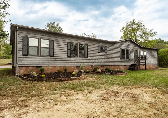 Photo 2 of Manufactured home for sale at 1655 Browning Branch Rd, Hartsville, TN 37074 | MLS# 3547799 | Listing updated on 2026-09-21