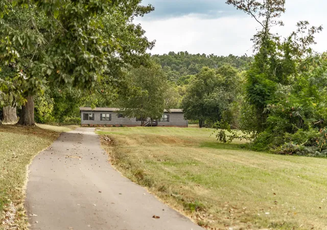 Photo 3 of Manufactured home for sale at 1655 Browning Branch Rd, Hartsville, TN 37074 | MLS# 3547799 | Listing updated on 2026-09-21