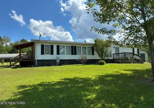 Photo 3 of Manufactured home for sale at 141 County Rd 623, Etowah, TN 37331 | MLS# 3547173 | Listing updated on 2026-09-24