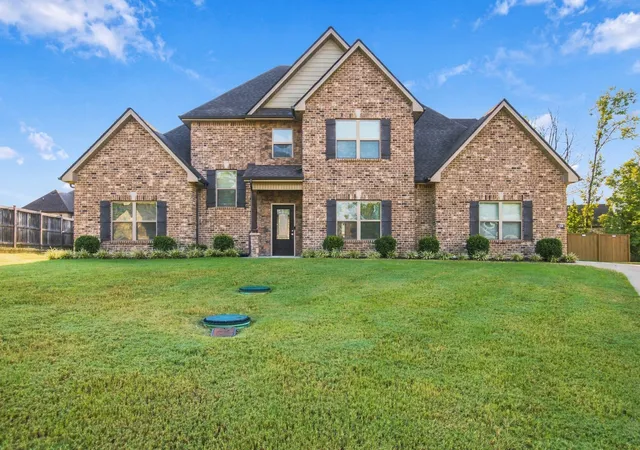 Photo 1 of Single family home for sale at 1008 Watercress Ct, Murfreesboro, TN 37129 | MLS# 3547924 | Listing updated on 2026-09-28