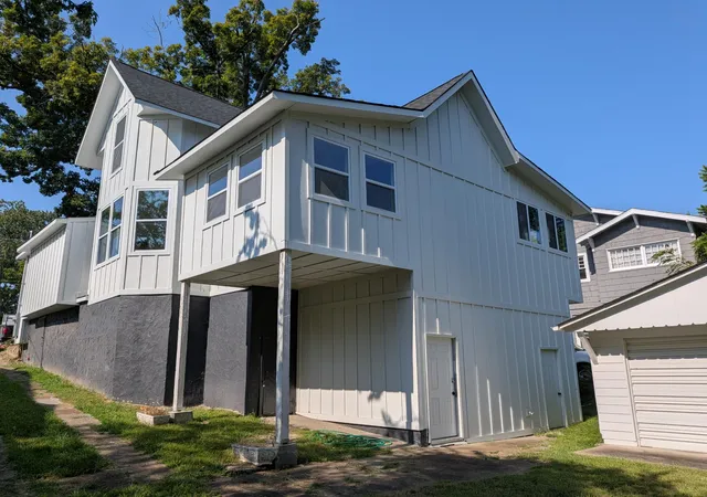 Photo 2 of Single family home for sale at 723 Mississippi Ave, Chattanooga, TN 37405 | MLS# 3547223 | Listing updated on 2026-09-12