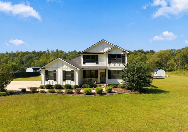 Photo 3 of Single family home for sale at 2848 Garners Crk Rd, Dickson, TN 37055 | MLS# 3547253 | Listing updated on 2026-10-08