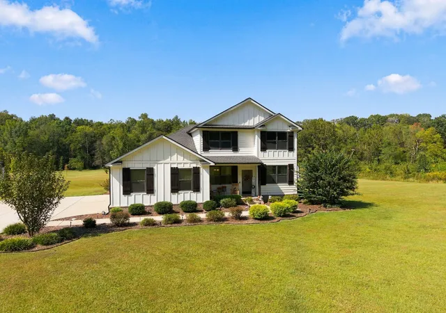 Photo 3 of Single family home for sale at 2848 Garners Crk Rd, Dickson, TN 37055 | MLS# 3547253 | Listing updated on 2026-10-08