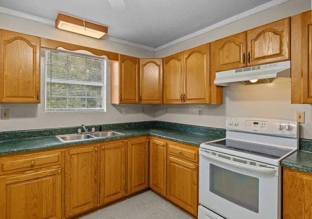 Photo 4 of Single family home for sale at 12 Hankins Holw Ln, Tennessee Ridge, TN 37178 | MLS# 3611301 | Listing updated on 2026-10-10