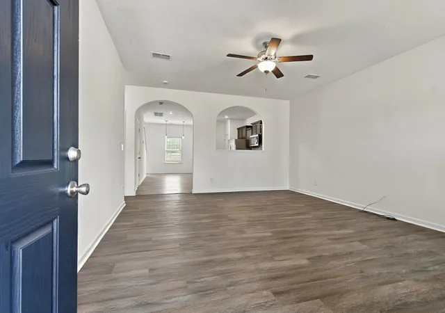 Photo 3 of Single family home for sale at 518 Sunflower Dr, Smyrna, TN 37167 | MLS# 3596430 | Listing updated on 2026-10-08