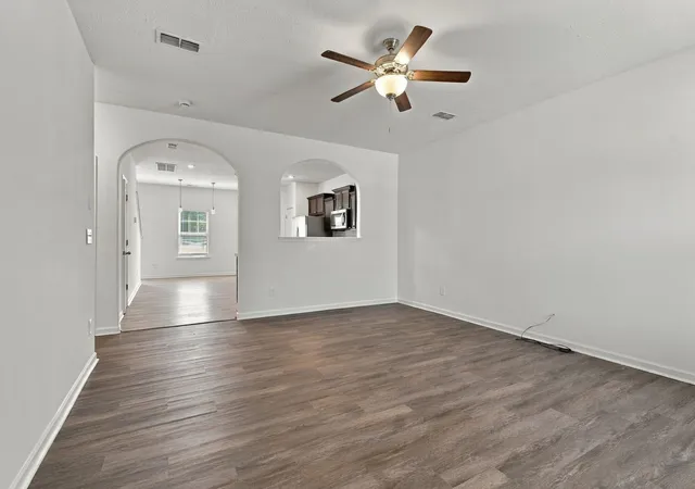Photo 4 of Single family home for sale at 518 Sunflower Dr, Smyrna, TN 37167 | MLS# 3596430 | Listing updated on 2026-10-08